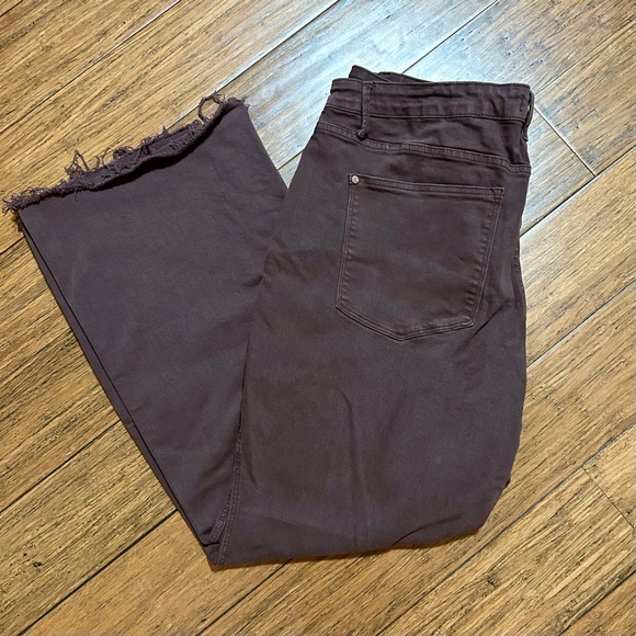 Judy Blue Flare Jeans Brown, 24W - Picture 9 of 9